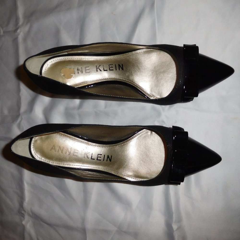 Anne Klein Women’s Black iFlex FLOUNCY Kitten Heels/Pumps—Size 7M - Picture 4 of 7